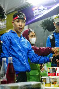 BIB: 100, 
                            <button type="button" onclick="openModal(22307089)" class="btn btn-primary btn-sm float-right btn-popup" data-toggle="modal" data-target=".modal-high-quality">
                        <i class="fas fa-shopping-cart"></i> Add to Cart
                    </button>
                                            <button type="button" onclick="isThisMe(22307089, true)" class="btn btn-success btn-sm float-right btn-popup btn-isme hidden" data-toggle="tooltip" data-placement="bottom" title="นี่คือรูปของคุณใช่ไหม คลิกที่นี่เพื่อเอาเข้าอัลบั้ม">
                        <i class="fas fa-plus"></i> Add to album
                    </button>
                    <button type="button" onclick="isThisMe(22307089, false)" class="btn btn-warning btn-sm float-right btn-popup btn-isnotme hidden">
                        <i class="fas fa-ban"></i> Remove from album
                    </button>